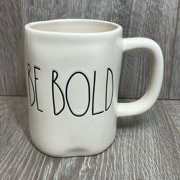 NWT Rae Dunn “BE BOLD” Ceramic Coffee Tea Mug - Picture 1 of 6